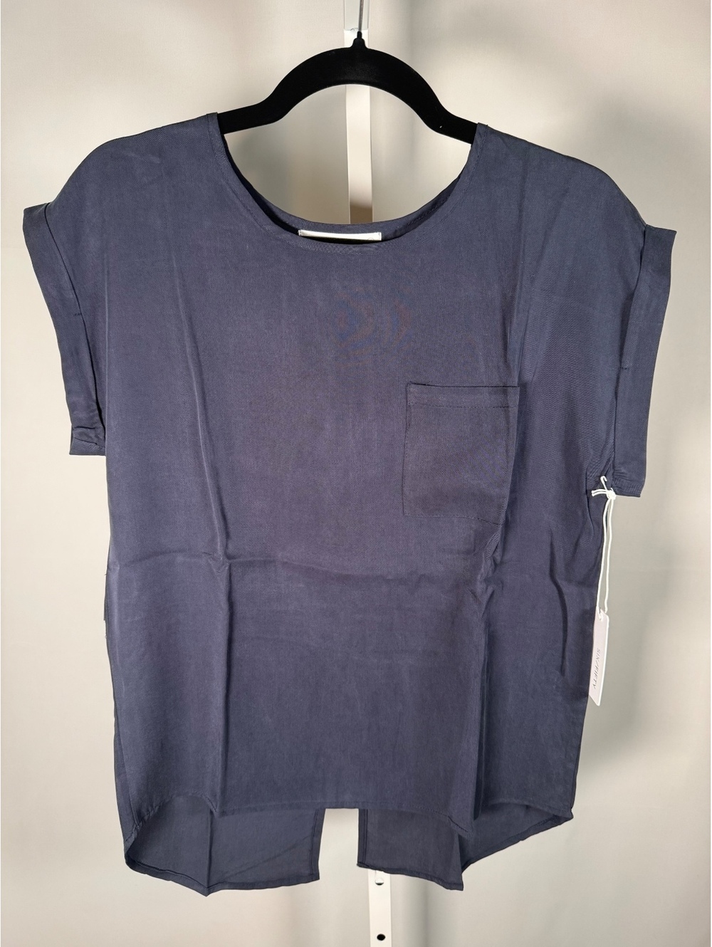 NWT SixFifty Navy Pocket Blouse High Low Hem Size XS - Picture 3 of 7